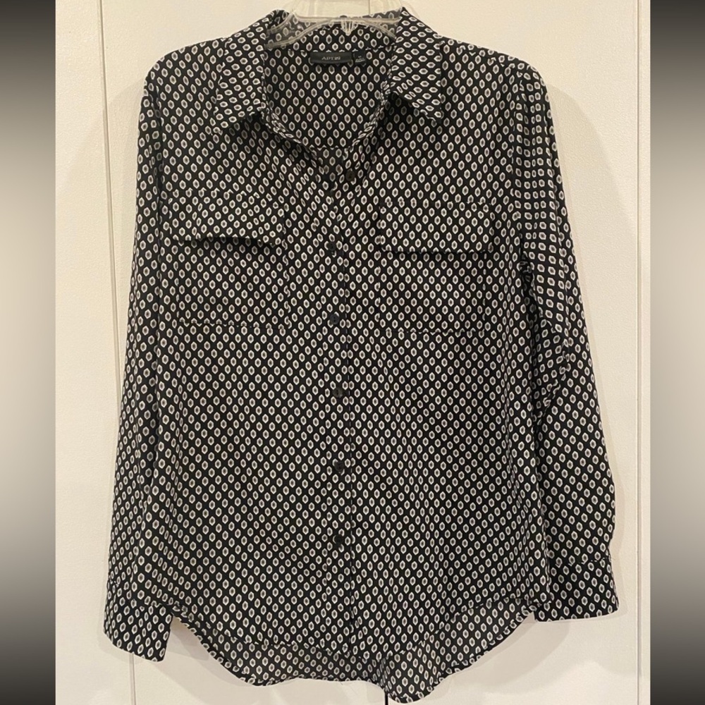 Apt. 9 Button Up Long Sleeve Blouse size Medium